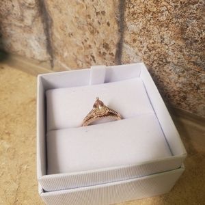 1 carat peach morganite